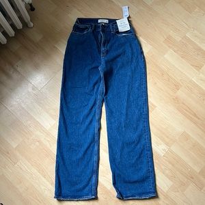 Abercrombie 90s high rise relaxed jean